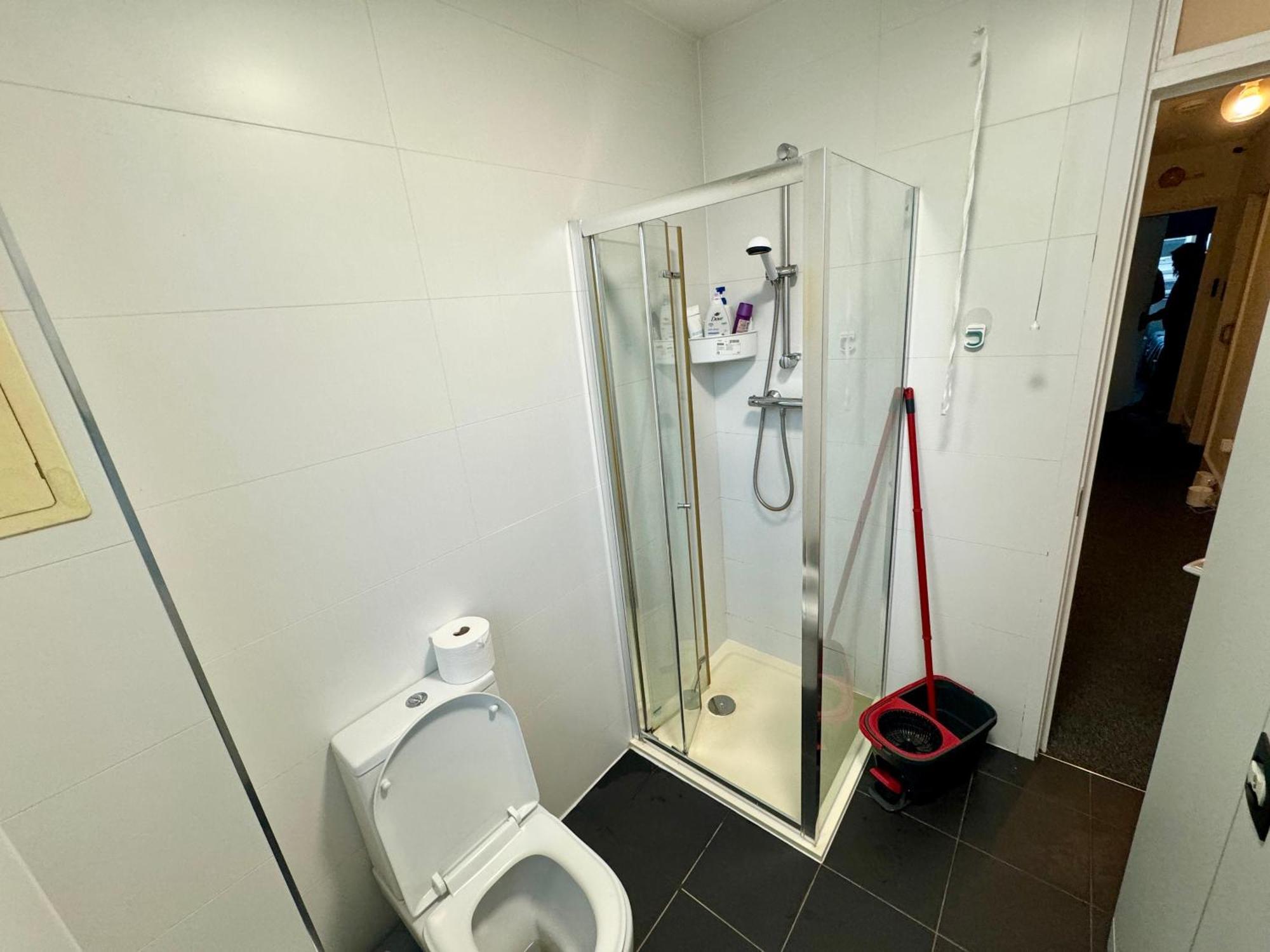 Cosmopolitan Comfort Private Bedrooms In Euston 106 ลอนดอน ภายนอก รูปภาพ