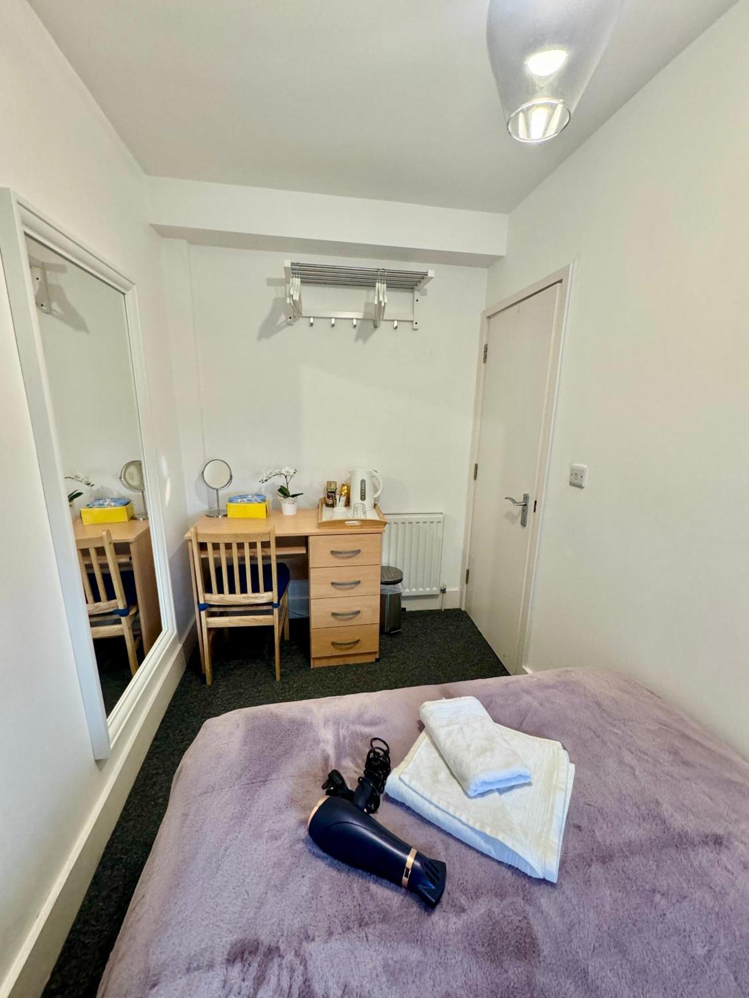 Cosmopolitan Comfort Private Bedrooms In Euston 106 ลอนดอน ภายนอก รูปภาพ