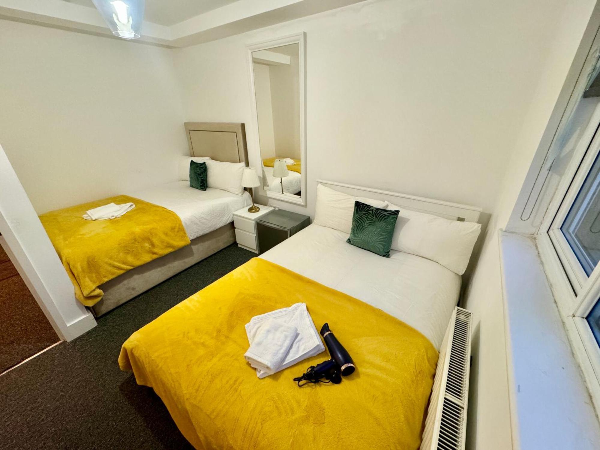 Cosmopolitan Comfort Private Bedrooms In Euston 106 ลอนดอน ภายนอก รูปภาพ