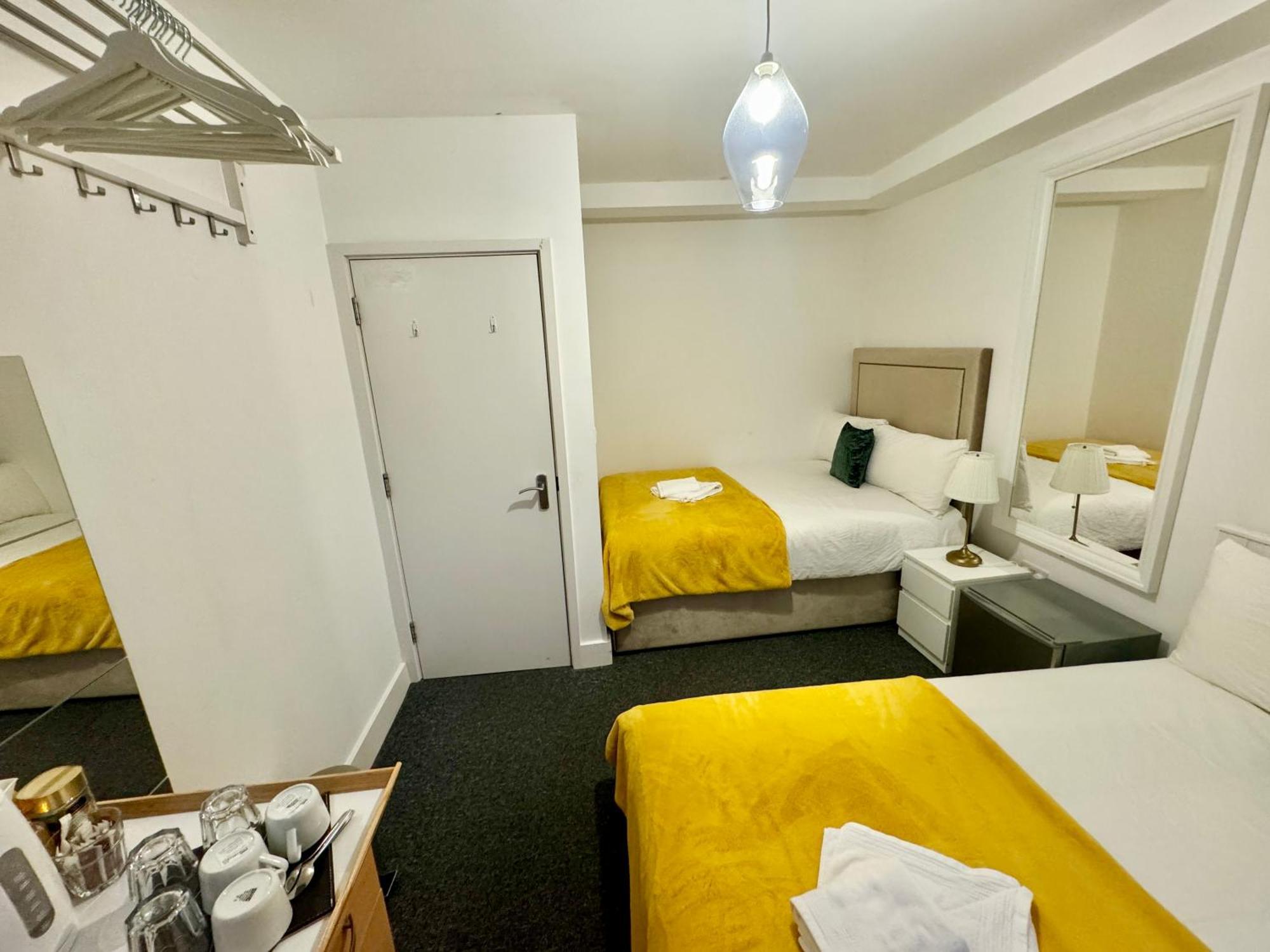 Cosmopolitan Comfort Private Bedrooms In Euston 106 ลอนดอน ภายนอก รูปภาพ