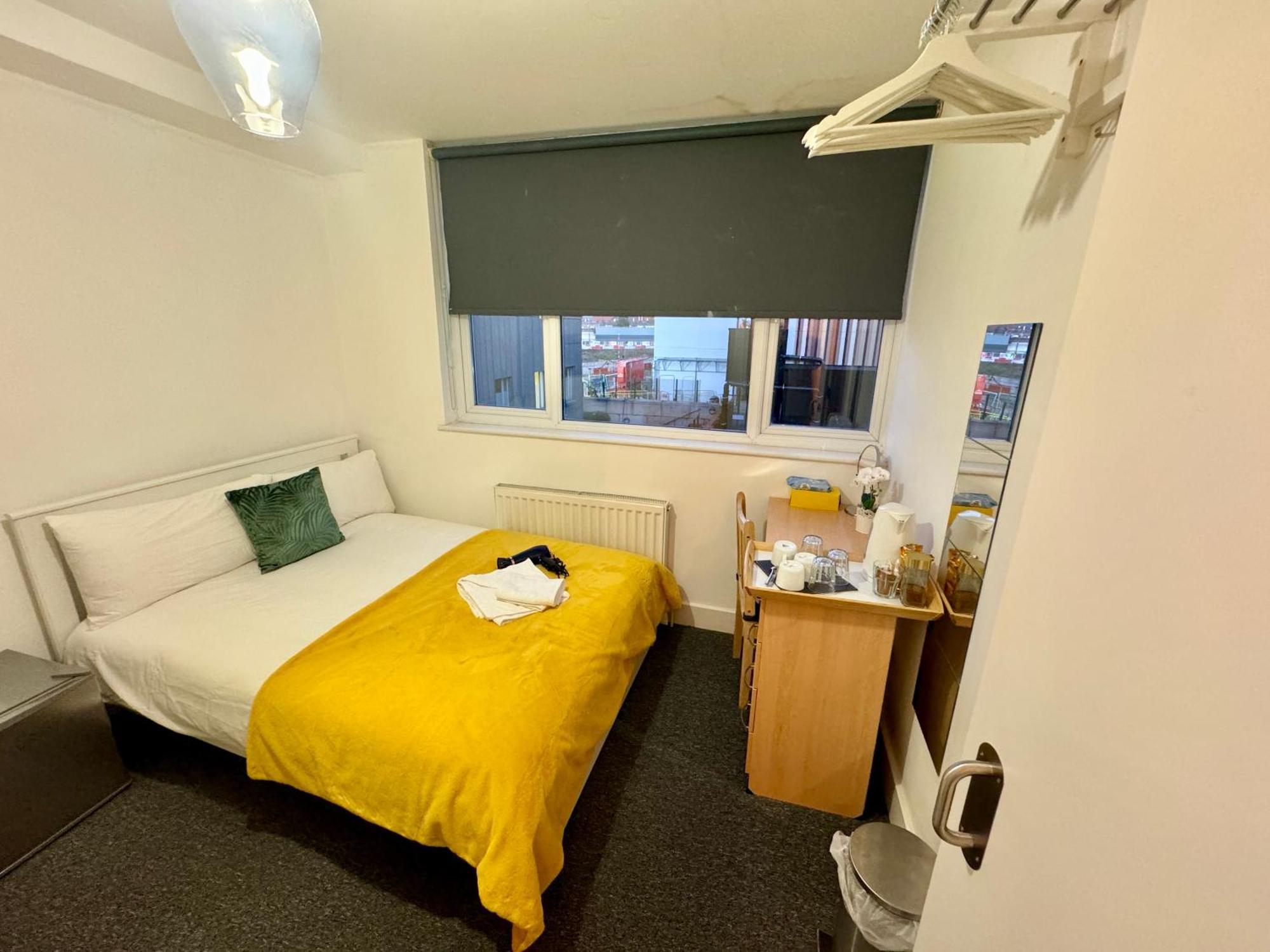 Cosmopolitan Comfort Private Bedrooms In Euston 106 ลอนดอน ภายนอก รูปภาพ