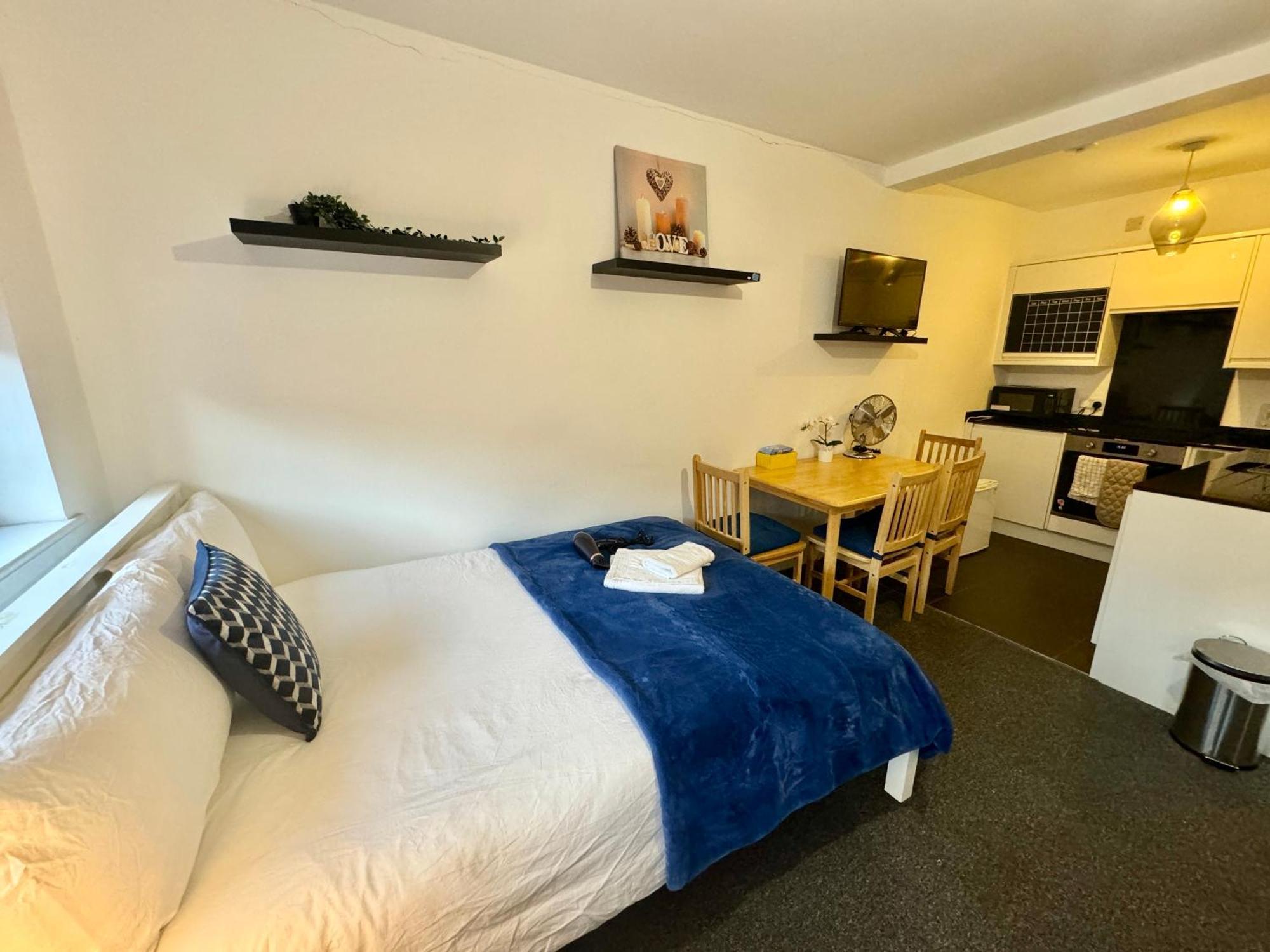 Cosmopolitan Comfort Private Bedrooms In Euston 106 ลอนดอน ภายนอก รูปภาพ